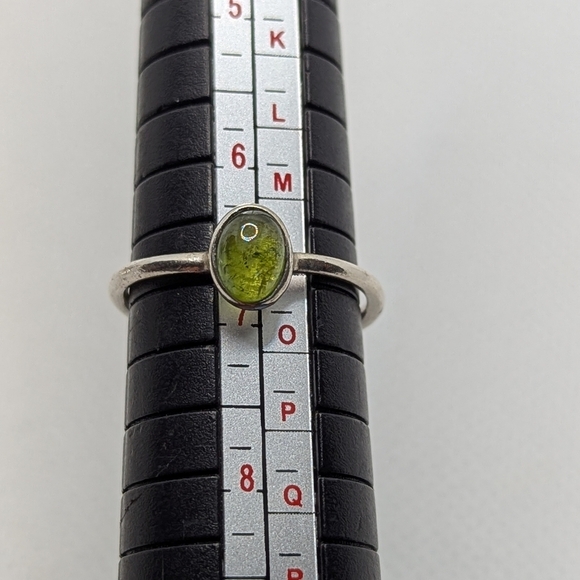 Silver Peridot Ring - Picture 3 of 3